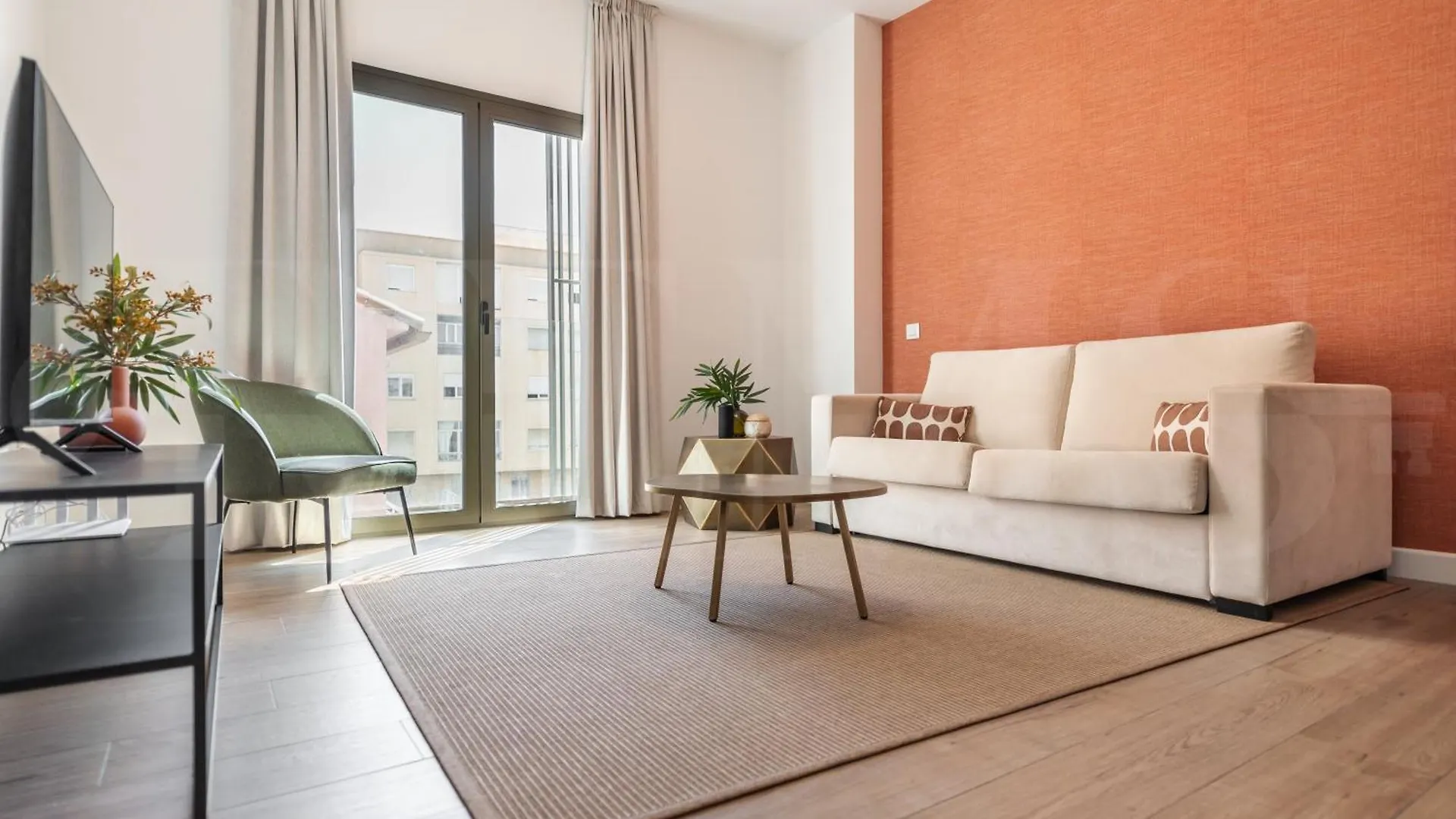 מאלגה Sunny Apartment With Terrace By Rems 0*,