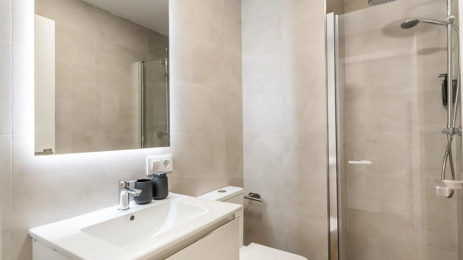 מאלגה Sunny Apartment With Terrace By Rems ספרד