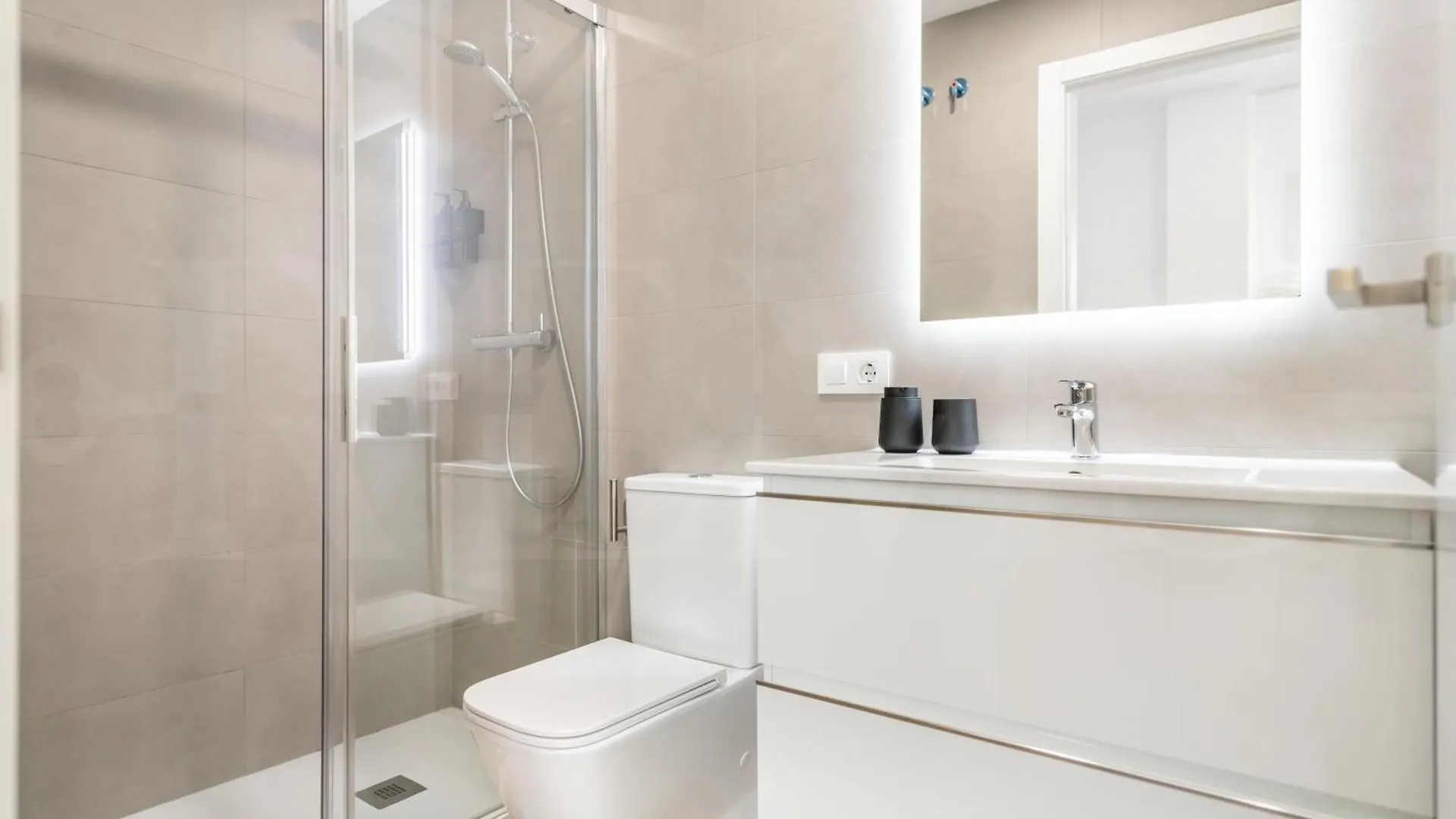 מאלגה Sunny Apartment With Terrace By Rems ספרד